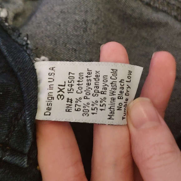 Beautiful Jean Skirt Size 3X - Picture 2 of 5